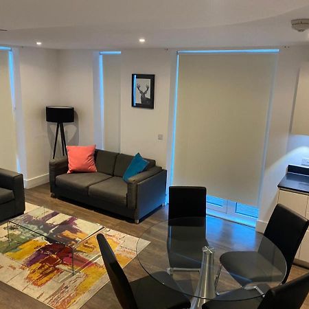 High View Two Bedroom Apartment In Woolwich ลอนดอน ภายนอก รูปภาพ