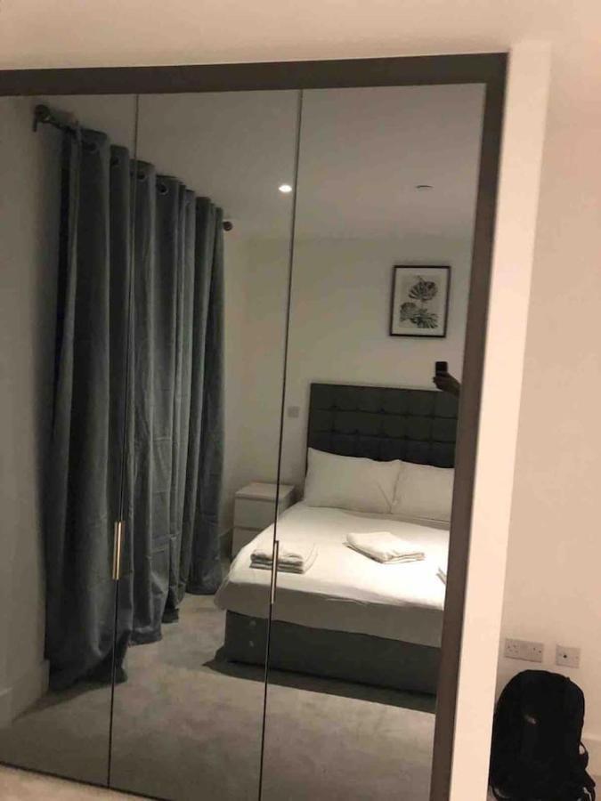 High View Two Bedroom Apartment In Woolwich ลอนดอน ภายนอก รูปภาพ