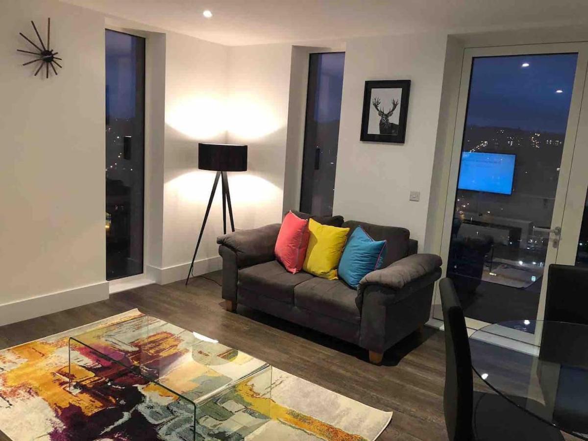 High View Two Bedroom Apartment In Woolwich ลอนดอน ภายนอก รูปภาพ