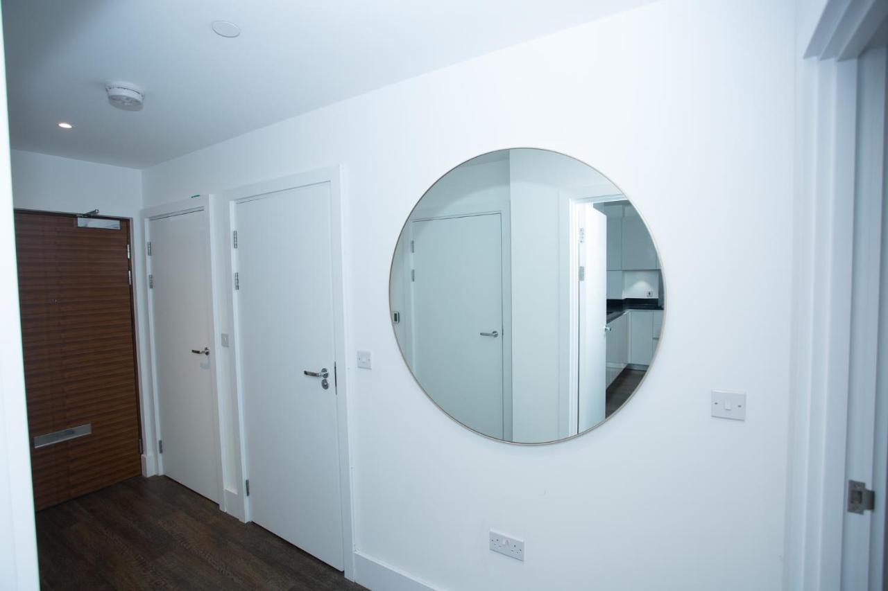 High View Two Bedroom Apartment In Woolwich ลอนดอน ภายนอก รูปภาพ