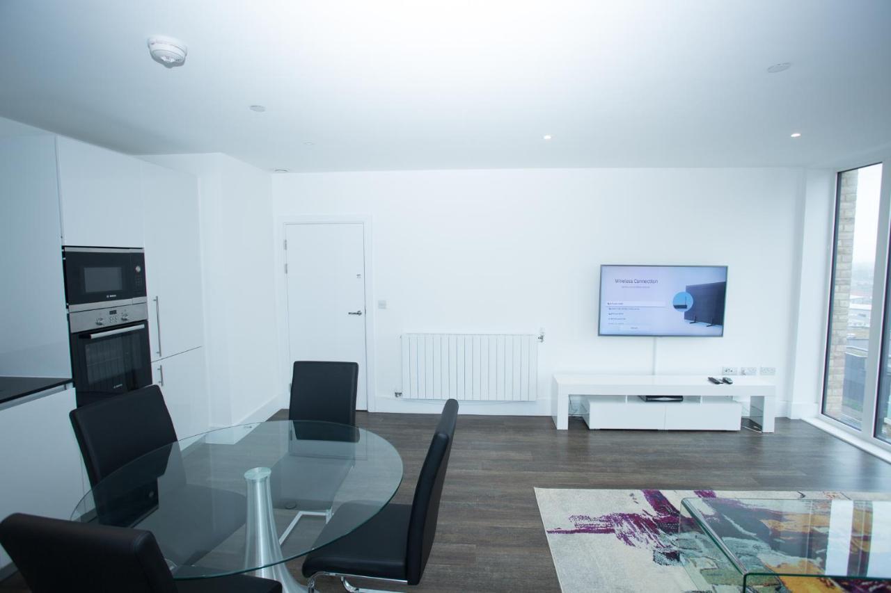 High View Two Bedroom Apartment In Woolwich ลอนดอน ภายนอก รูปภาพ